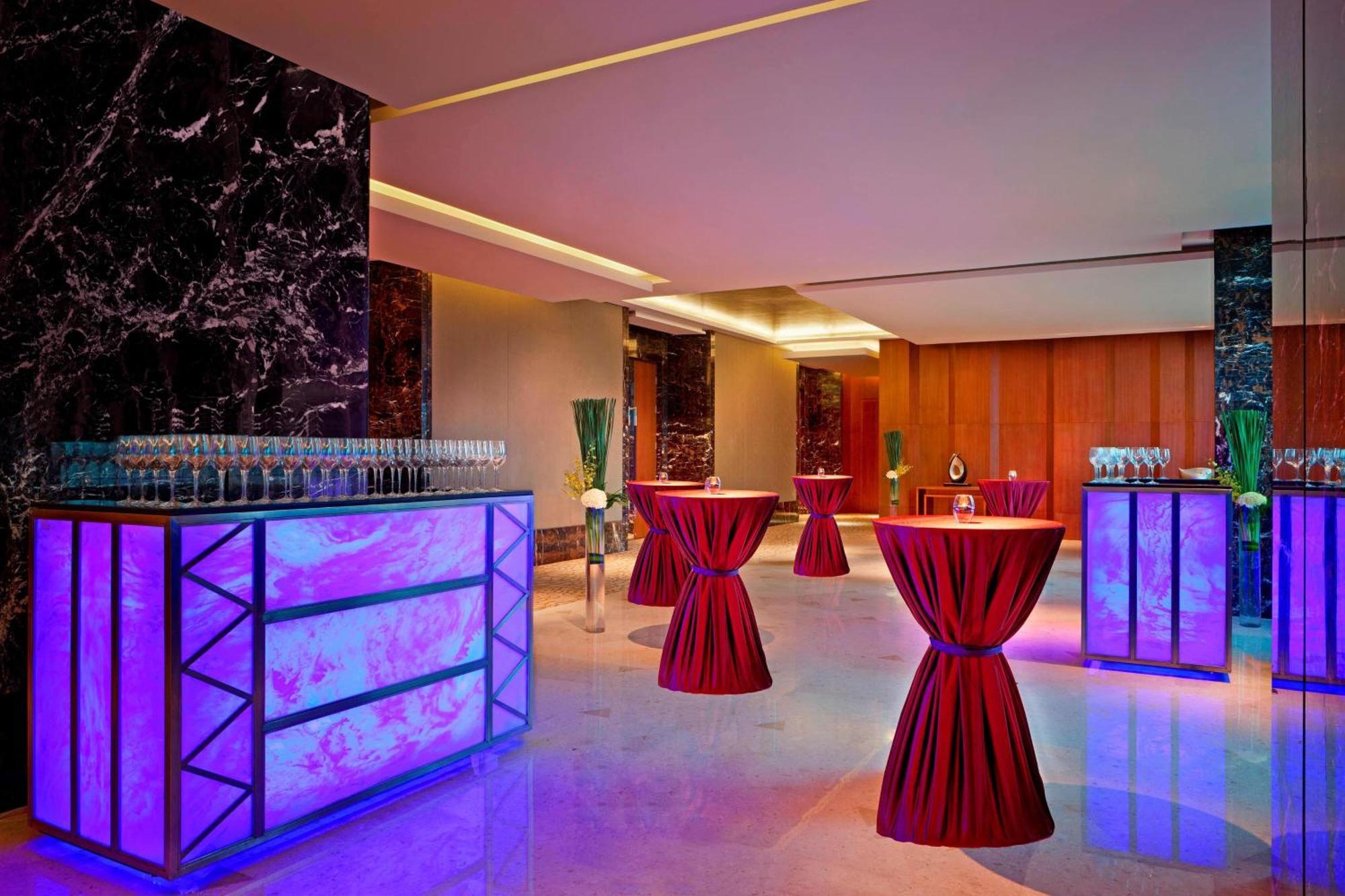 Sheraton Grand Beijing Dongcheng Hotel Экстерьер фото